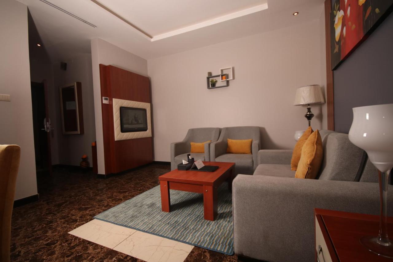Tobal Al Zahra Hotel Apartments DDjeddah Extérieur photo